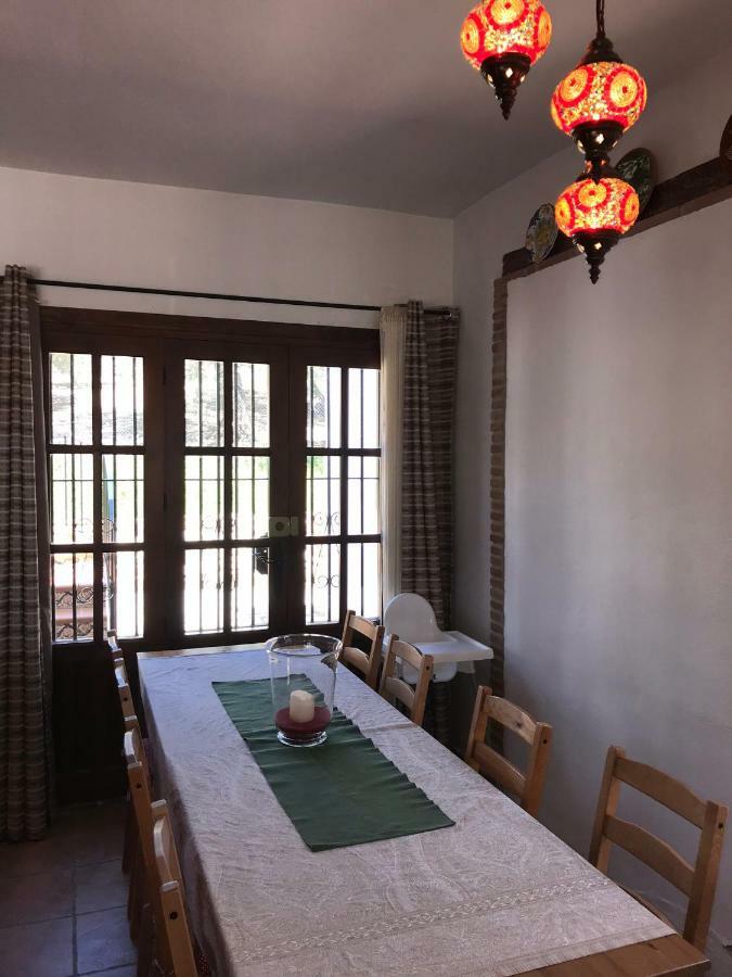 Villa Zahar Periana エクステリア 写真